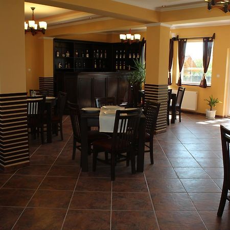 Bed and Breakfast Gyongyvirag Panzio Turia Exterior foto