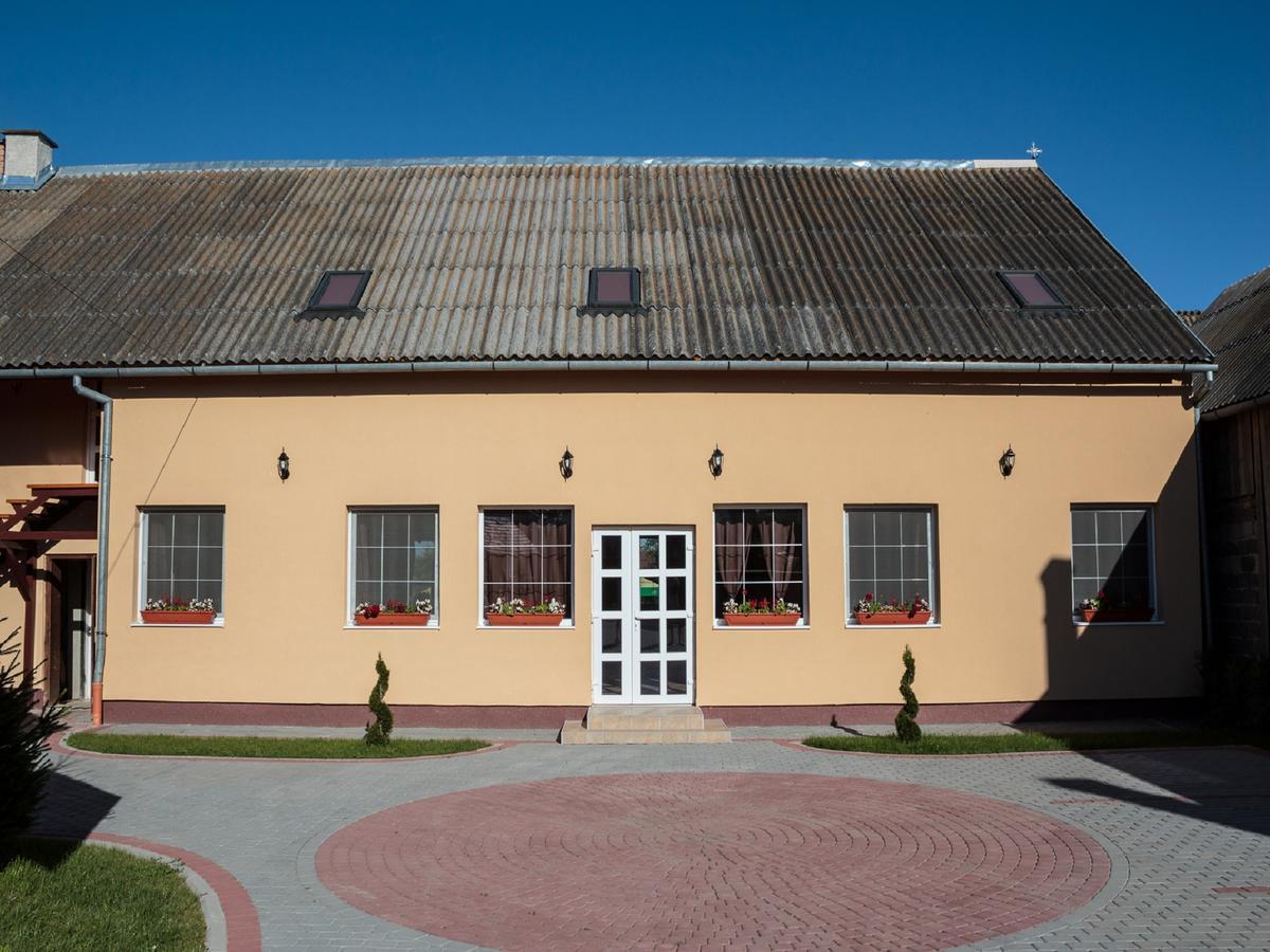 Bed and Breakfast Gyongyvirag Panzio Turia Exterior foto